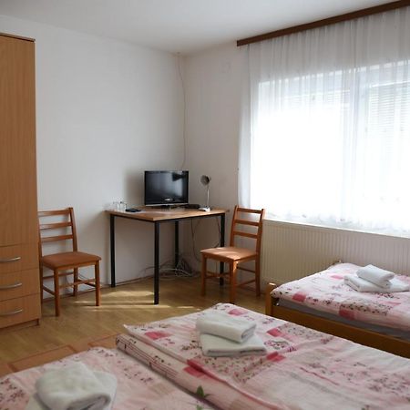 Prenociste Dzinic Hotel Zupanja Luaran gambar