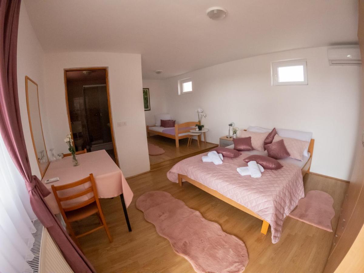 Prenociste Dzinic Hotel Zupanja Luaran gambar