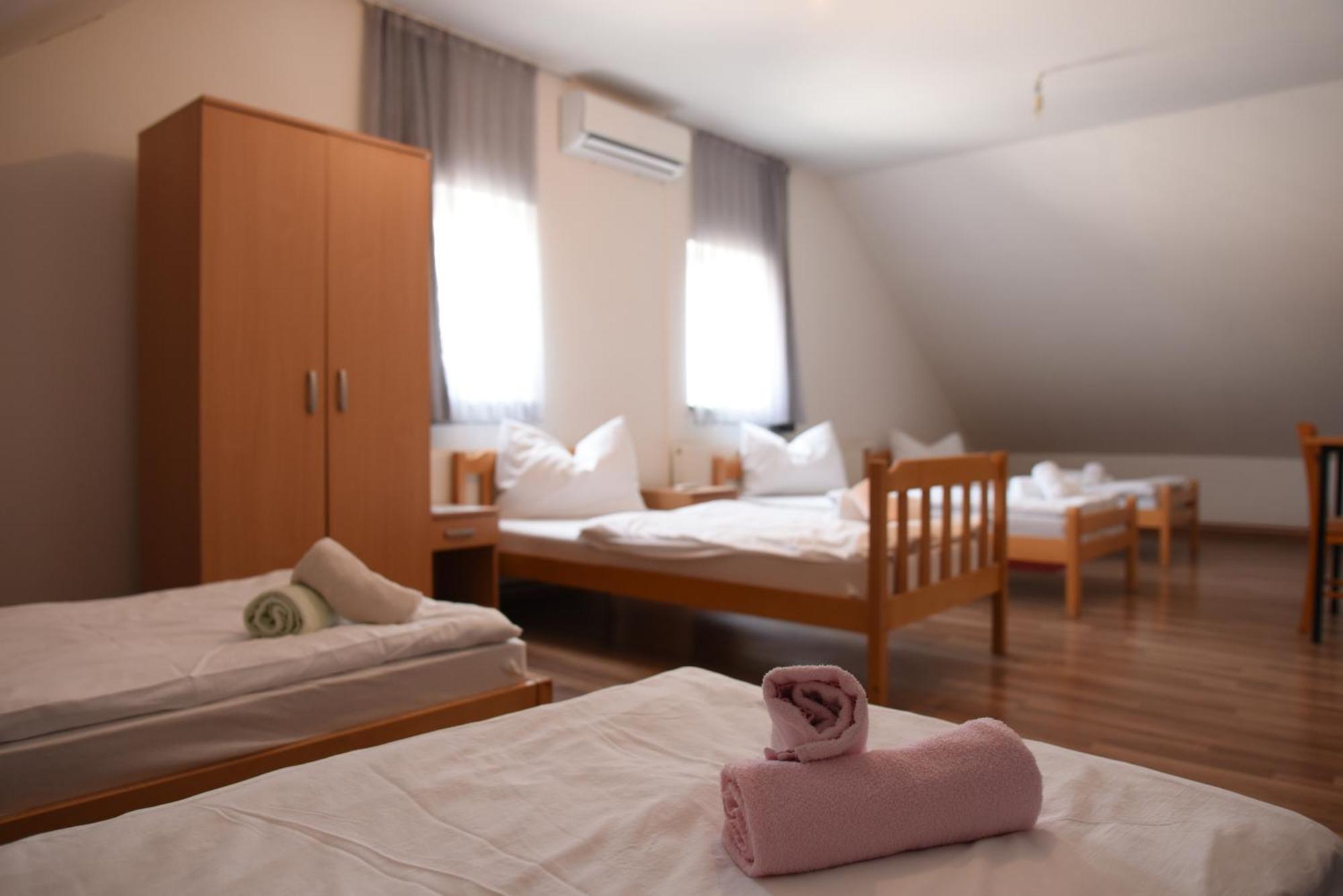 Prenociste Dzinic Hotel Zupanja Luaran gambar